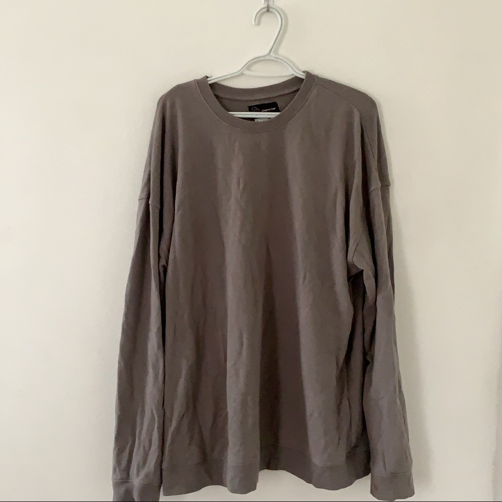 sweatshirt